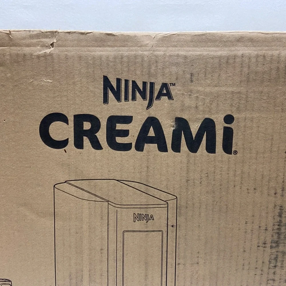 Ninja Creami Ice Cream Maker NC301 Cloud Incl. 5 Pints + Lids Silver New Opn Bx